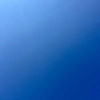 Summer Gradient 2023-08-17 Prague, CZ