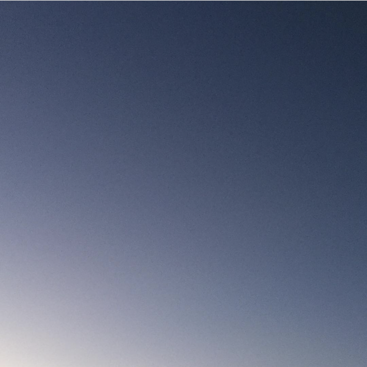 A picture of a blue sky gradient <